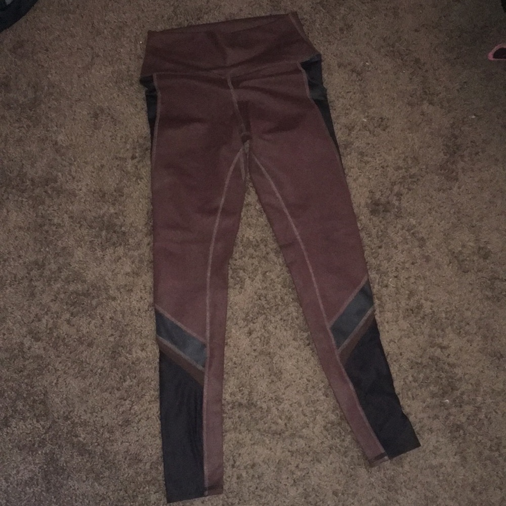 ALO YOGA LEGGINGS